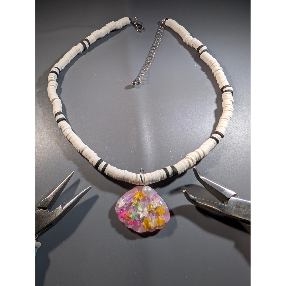 Handmade Pink Shell Star Pendant Heishi Bead Necklace White Black 15-18in